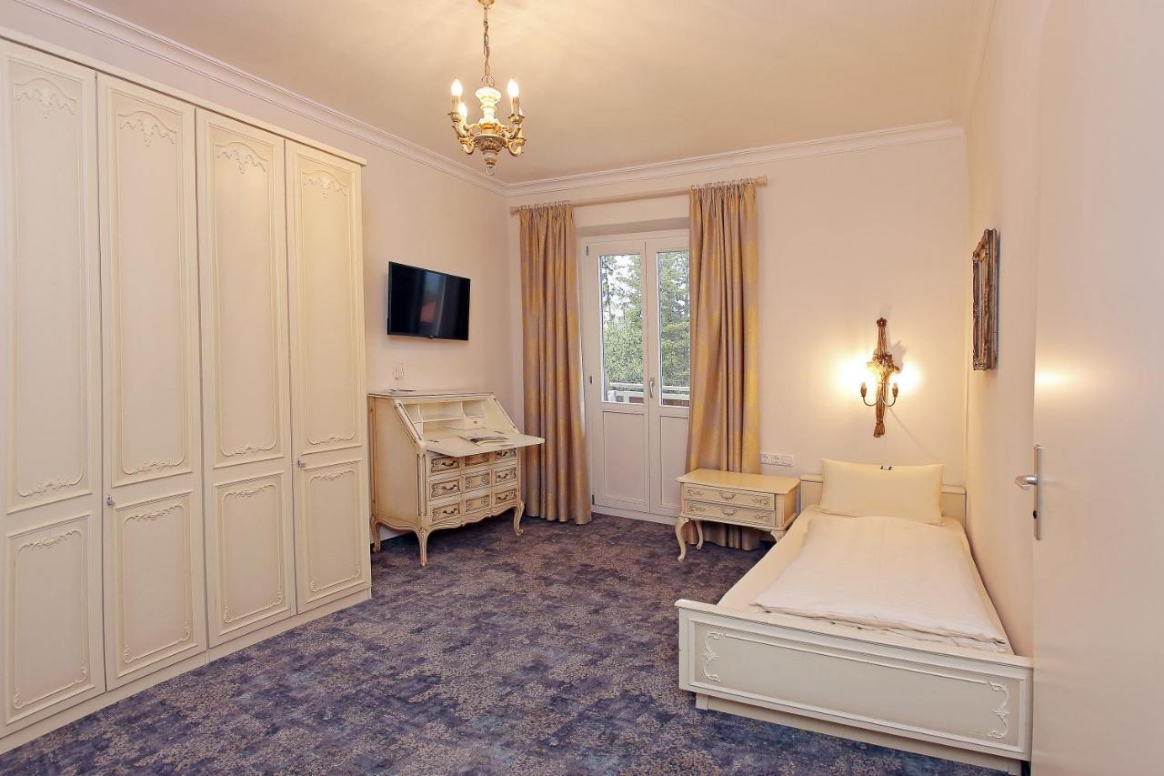 Hotel Rex บาดวิสเซ ภายนอก รูปภาพ